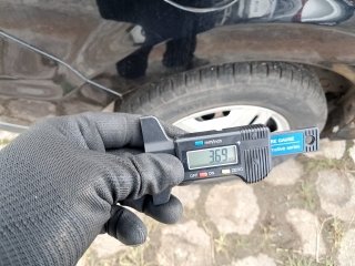CHEVROLET PRISMA 1.0MT LT Pneu traseiro dir.