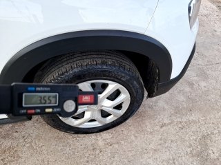 CITROEN C3 LIVE PK 1.0 Pneu dianteiro dir.