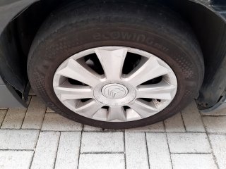CITROEN C4 PALLAS20GAF Pneu dianteiro dir.