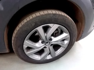 CITROEN C4CACTUS SHINE T Pneu dianteiro dir.