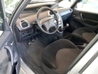 CITROEN PICASSO II16GLXF Porta e interior motorista