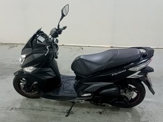 DAFRA CRUISYM 150 CBS Porta e interior motorista
