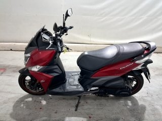 DAFRA CRUISYM 150 CBS Porta e interior motorista