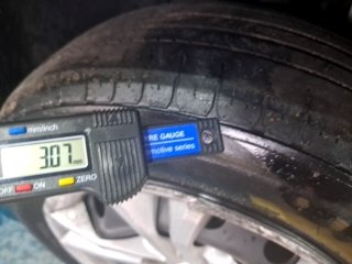 FIAT ARGO DRIVE 1.0 Pneu dianteiro dir.