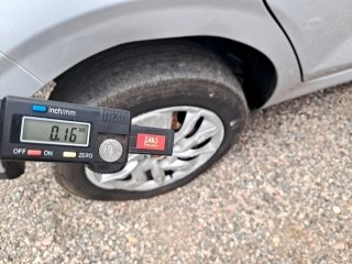 FIAT ARGO DRIVE 1.3 GSR Pneu traseiro dir.