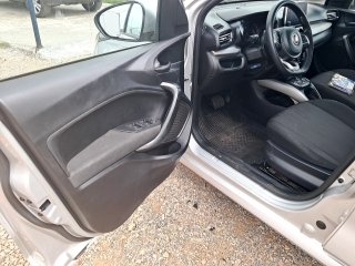 FIAT ARGO DRIVE 1.3 GSR Porta e interior motorista