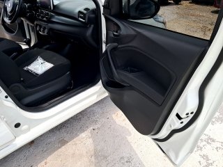 FIAT CRONOS DRIVE 1.3 Porta e interior passageiro