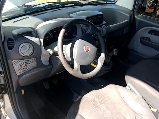 FIAT DOBLO ATTRACTIV 1.4 Painel completo