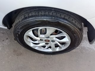 FIAT DOBLO ATTRACTIV 1.4 Pneu dianteiro dir.