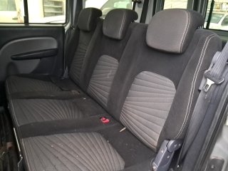 FIAT DOBLO ESSENCE 1.8 Bancos traseiros