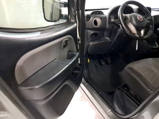FIAT DOBLO ESSENCE 1.8 Porta e interior motorista