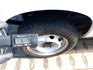 FIAT FIORINO 1.4 FLEX Pneu traseiro dir.