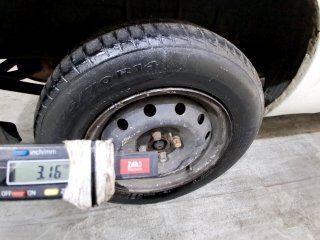 FIAT FIORINO 1.4 FLEX Pneu traseiro dir.