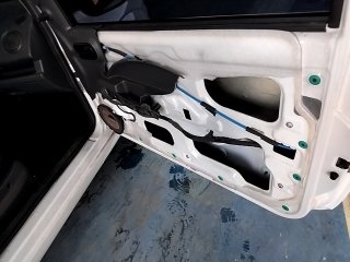 FIAT FIORINO ENDURANCE Porta e interior passageiro