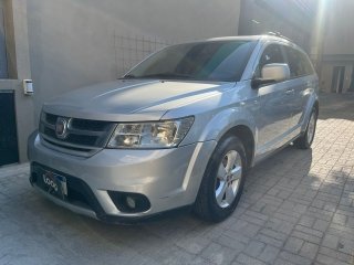 FIAT FREEMONT 2.4 PRECISION 16V GASOLINA 4P AUTOMÁTICO Frente Motorista