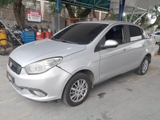 FIAT GRAND SIENA ATTRACT 1.0 Frente Motorista
