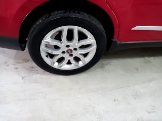 FIAT GRAND SIENA ESSENCE 1.6 Pneu traseiro dir.