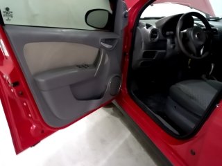 FIAT GRAND SIENA ESSENCE 1.6 Porta e interior motorista