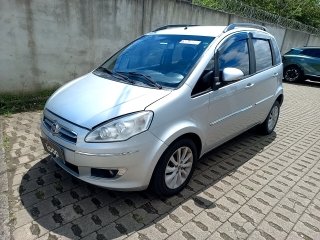 FIAT IDEA ESSENCE 1.6 Frente Motorista