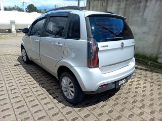 FIAT IDEA ESSENCE 1.6 Traseira Motorista