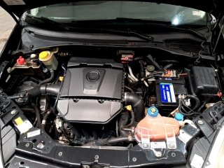 FIAT LINEA ESSENCE 1.8 Motor