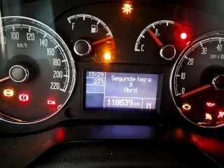 FIAT LINEA ESSENCE 1.8 Painel KM
