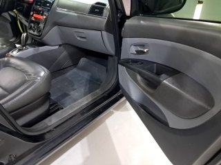 FIAT LINEA LX 1.9 DUAL Porta e interior passageiro