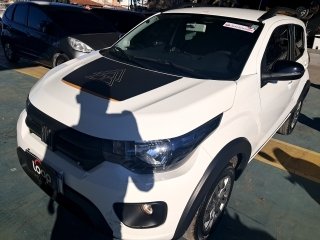 FIAT MOBI/TREKKING 1.0MT Frente Motorista