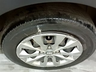 FIAT MOBI TREKKING 1.0MT Pneu dianteiro dir.