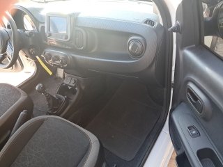 FIAT MOBI/TREKKING 1.0MT Porta e interior passageiro
