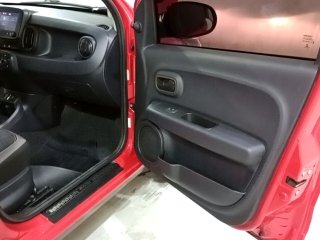 FIAT MOBI TREKKING 1.0MT Porta e interior passageiro