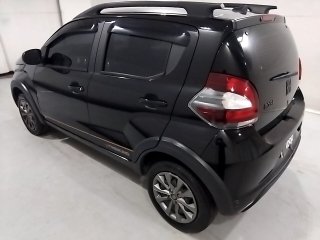 FIAT MOBI TREKKING 1.0MT Traseira Motorista