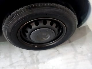 FIAT PALIO FIRE ECONOMY Pneu dianteiro dir.