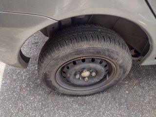 FIAT PALIO FIRE Pneu dianteiro dir.