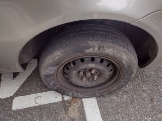 FIAT PALIO FIRE Pneu traseiro dir.