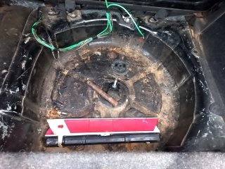 FIAT PUNTO 1.4 ATTRACTIVE 8V FLEX 4P MANUAL Estepe