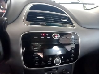 FIAT PUNTO ATTRACTIVE 1.4 4p Kit multimídia