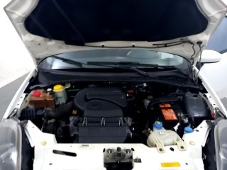 FIAT PUNTO ATTRACTIVE 1.4 4p Motor