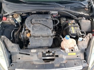 FIAT PUNTO ATTRACTIVE Motor