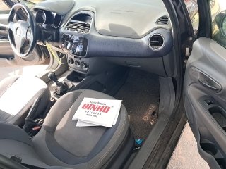 FIAT PUNTO ATTRACTIVE Porta e interior passageiro