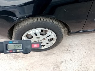 FIAT SIENA FIRE FLEX Pneu dianteiro esq.