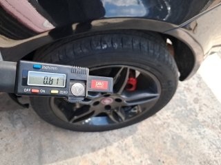 FIAT STILO BLACKMOTION Pneu traseiro esq.