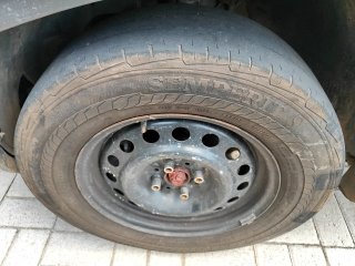 FIAT STRADA ADVENTURE CD Pneu dianteiro esq.