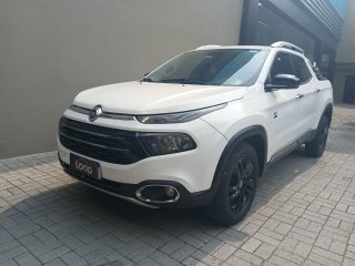 FIAT TORO VOLCANO AT D4 Frente Motorista