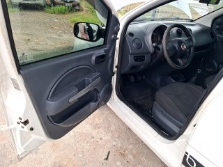 FIAT UNO ECONOMY Porta e interior motorista