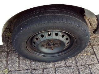 FIAT UNO MILLE FIRE FLEX 1 4p Pneu dianteiro dir.
