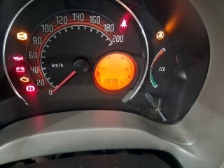 FIAT UNO VIVACE 1.0 Painel KM