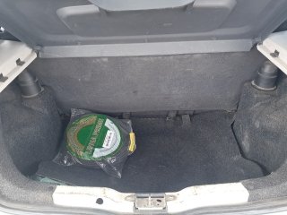 FIAT UNO VIVACE 1.0 Porta malas