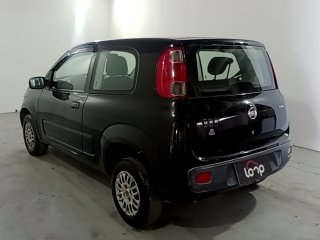 FIAT UNO VIVACE 1.0 Traseira Motorista