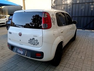 FIAT UNO VIVACE 1.0 Traseira Passageiro